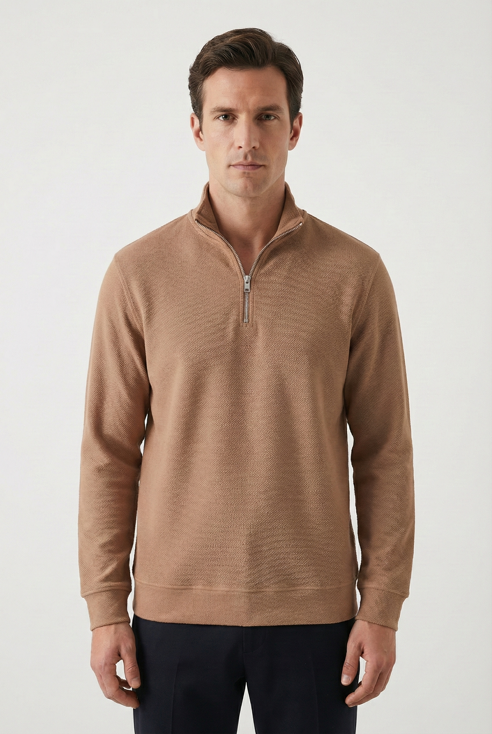 Dik Yaka Çakıl Kumaş Erkek Sweat